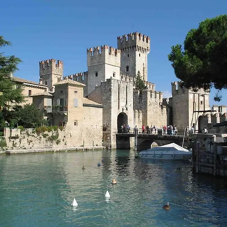 Lägenhet Monica Sirmione